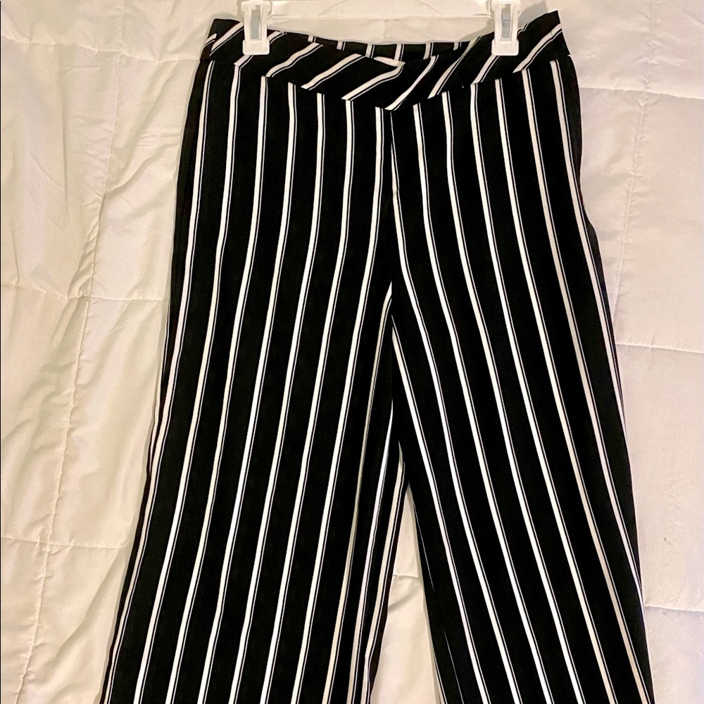 New H&M stripped wide leg pants (US 10)